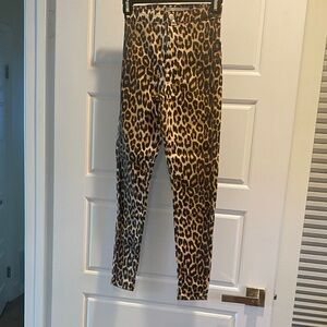 Topshop leopard print leggings 

Waist 24. Length 26